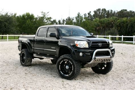 Toyota Tacoma Review