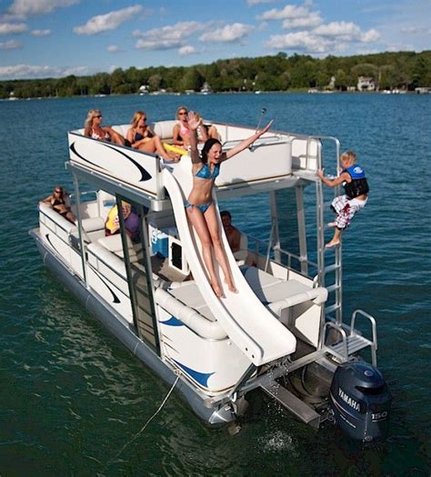 7 stunning luxury pontoon boats for 2020 – Artofit