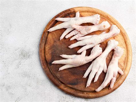 How to Cook a Delicious Chicken Feet Curry | ChefsTemp