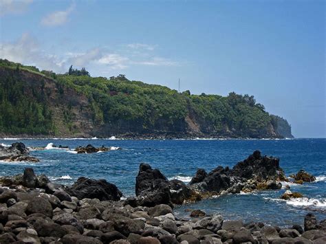 Cliffs on the Hāmākua Coast Most Beautiful, Beautiful Places, Tsunami, Big Island, Hawaiian ...