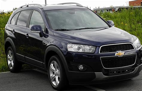 Chevrolet Captiva Photos and Specs. Photo: Chevrolet Captiva review and ...