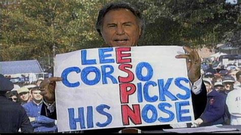 The 50 Funniest College Football Fan Signs Ever (GALLERY) | WWI