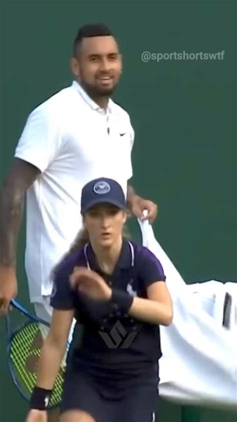 Tennis Ball girl funny moment : r/Smilepleasse