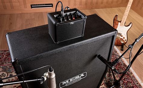 This Battery-Powered Guitar Amplifier Will Bring Your Band to the Big Time