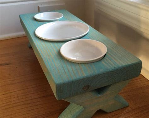 Love this dog table! It's so pretty! #classydogtables #doglife #dogbowls #doglove Gifts Handmade ...