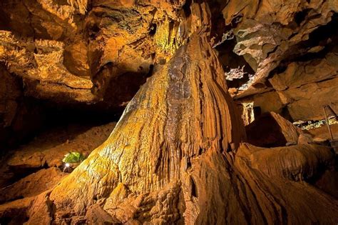 Explore the Natural Bridge Caverns | Caverns in Virgina