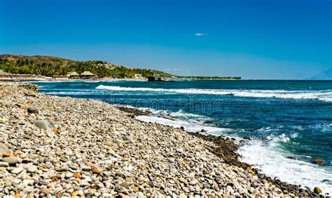 El Tunco Beach in El Salvador Stock Photo - Image of beautiful, tourism ...