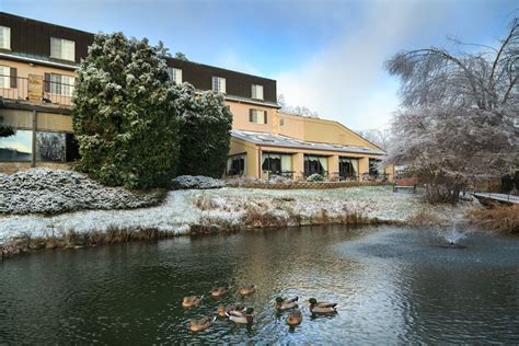 MEADOWBROOK INN - Blowing Rock NC 711 Main 28605