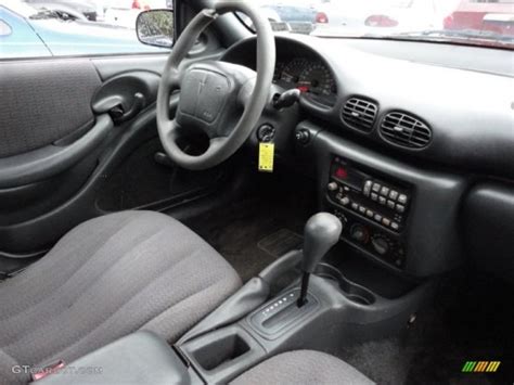 2002 Pontiac Sunfire Interior