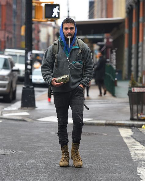 30 clichés du style normcore de Shia Labeouf | Mens outfits, Mens ...