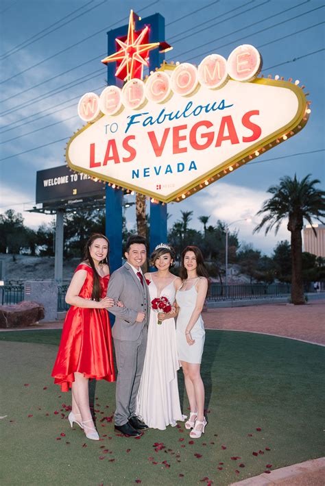 Las Vegas Sign Wedding - Las Vegas Photographer