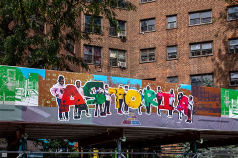 Artists Use NYCHA Scaffolding as Canvas - Queens Ledger