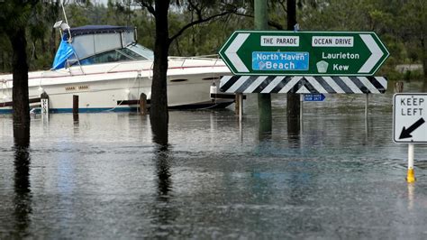 Photos show NSW flooding as heavy rain smashes coast | Daily Telegraph