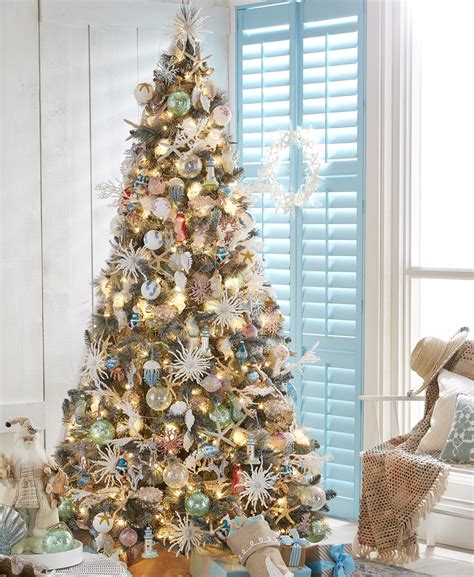 Christmas Decorations Theme - 50 Best Office Christmas Decorating Ideas ...