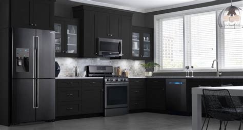 How to match appliances and kitchen cabinets colors Black and white kitchen appliances