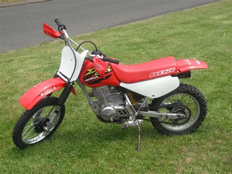 2002 Honda XR80R - Moto.ZombDrive.COM