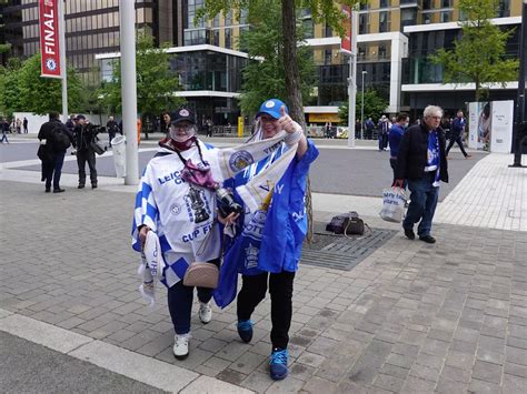 Leicester City fans soak up Wembley Prematch Atmosphere ...