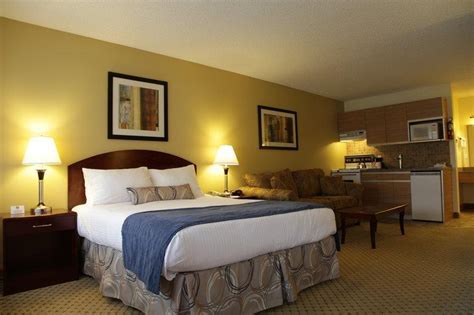 Best Western Plus Burnaby Hotel and Conference Centre