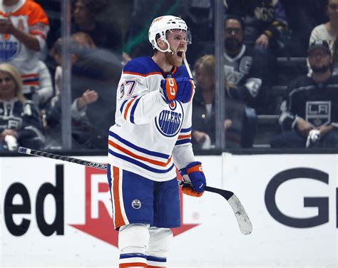 2023 Conn Smythe Trophy Analysis: Connor McDavid Goes Favorite with ...