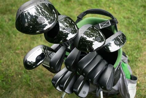 6 best golf clubs for beginners to use in 2023