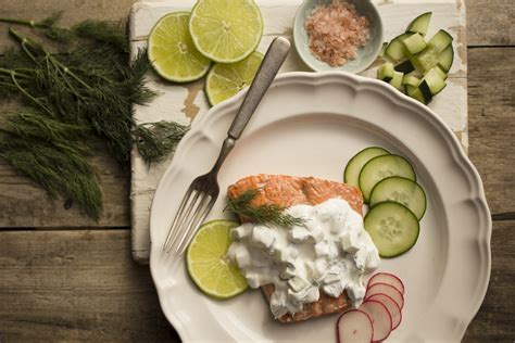 Poached Salmon with Creamy Dill Sauce – Keto-Adapted