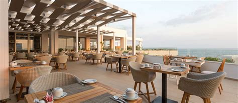 Best Restaurants for Outdoor Dining in Karachi | Zameen Blog