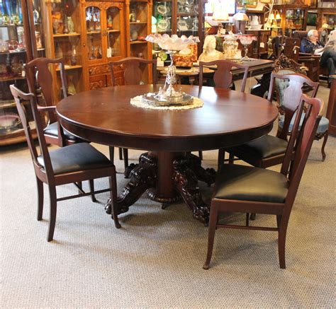 Bargain John's Antiques | Antique Mahogany Round Dining Table - 60" - Bargain John's Antiques