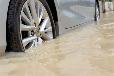 Vehicle Flood Coverage | Roberts Law Office