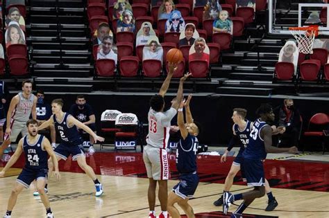 Blog: UNLV holds on to beat Utah State, 59-56 - Las Vegas Sun News