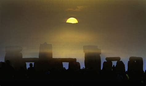 Mysterious Stonehenge | Mannaismaya Adventure's Blog