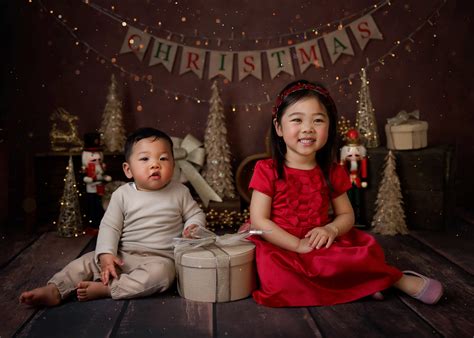 Christmas Photoshoot - HelloBABY Photography