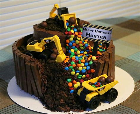 Construction Theme, Trucks, Loaders, Bull Dozers, Chocolate and Candy, Birthday ... - Const ...