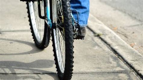 Can Road Bikes Be Cycled On The Sidewalk Or Pavement?