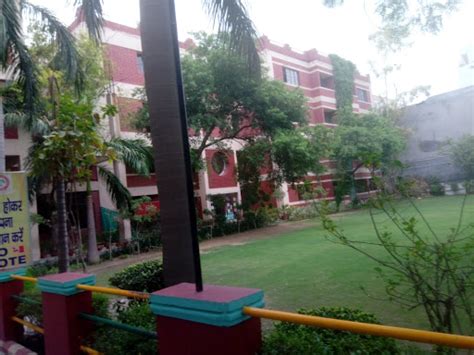 Spring Meadows Public School Dwaraka, South West Delhi - Schools ...