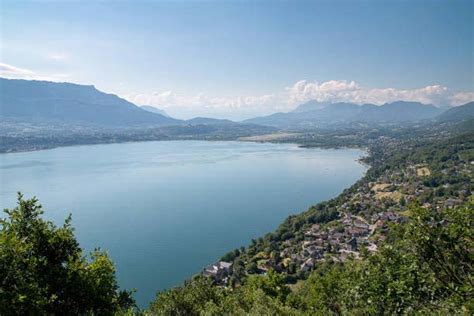 Camping Lac du Bourget - camping LE VAUGRAIS