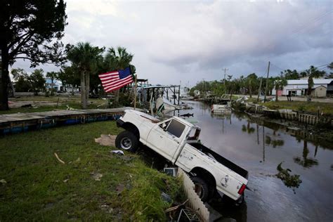 Cedar Key: Hurricane Idalia turned a 'haven for artists' into a flooded ...