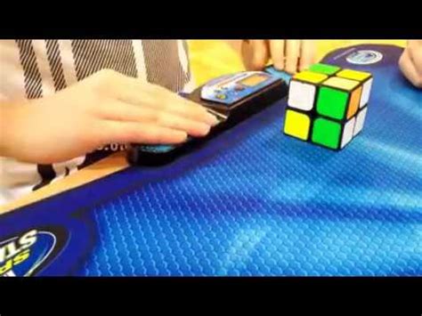 2x2 rubik's cube world record 0.49 second - YouTube