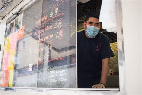 Temple food vendors hopeful in-person fall brings relief - The Temple News