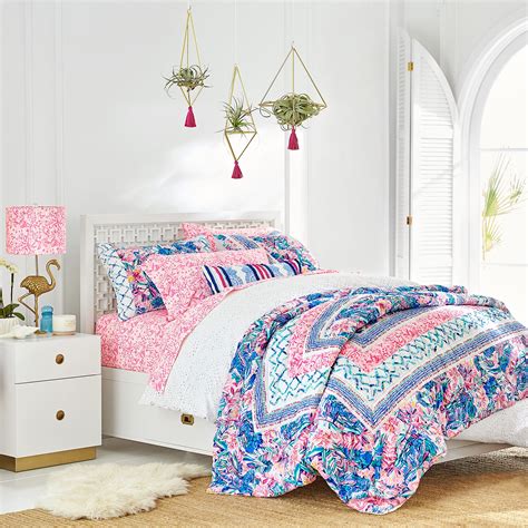 Home | Room decor, Preppy room decor, Bedroom decor