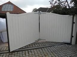 Image result for tri fold driveway gates | Driveway gate, Patio gates ...