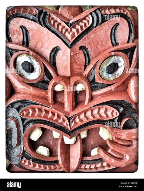 Maori carving new zealand hi-res stock photography and images - Alamy