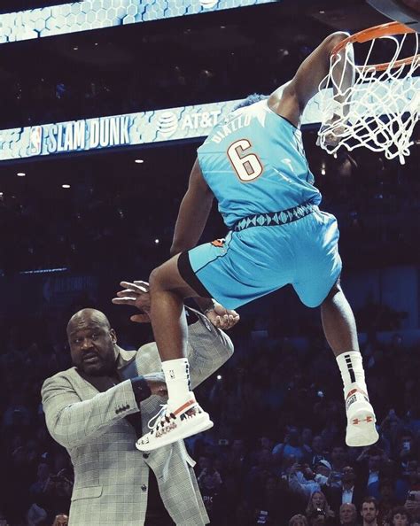 Diallo dunking over Shaq in the 2019 Slam Dunk Contest | Shaq, Basketball pictures, Nba players