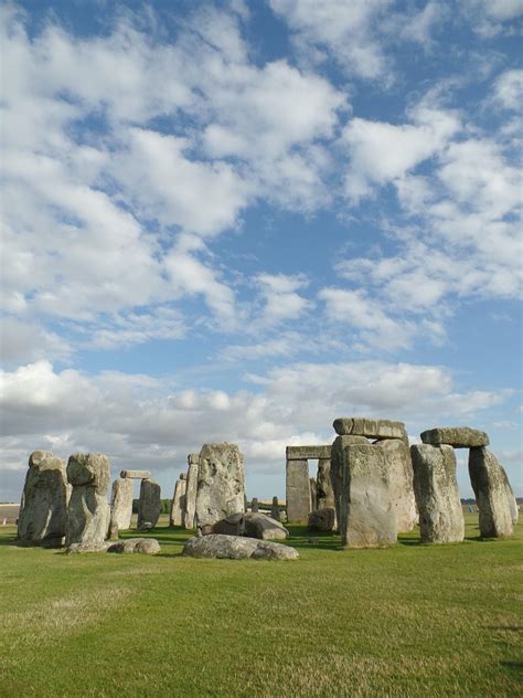 Proposed Highway Tunnel Under Stonehenge Source of Much Controversy | Dusty Old Thing