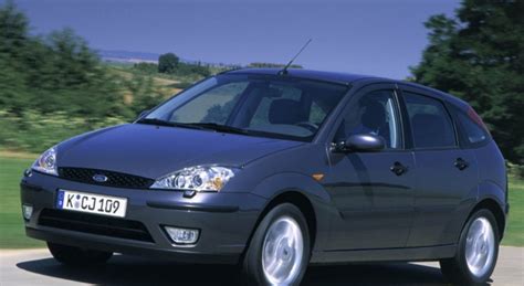 2001 Ford Focus Hatchback - Cars