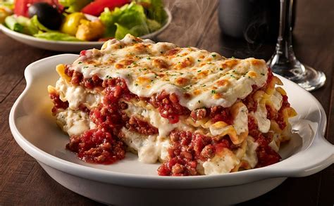 Lasagna Classico | Lunch & Dinner Menu | Olive Garden Italian Restaurant