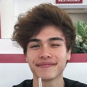 Alan Stokes (YouTube Star) - Age, Family, Bio | Famous Birthdays