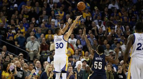 Stephen Curry Sets NBA Three-Point Record With 13 Threes - Sports ...