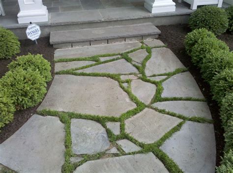 Reasons to Choose Natural Stone Pavers Over Concrete Pavers | Stone Center