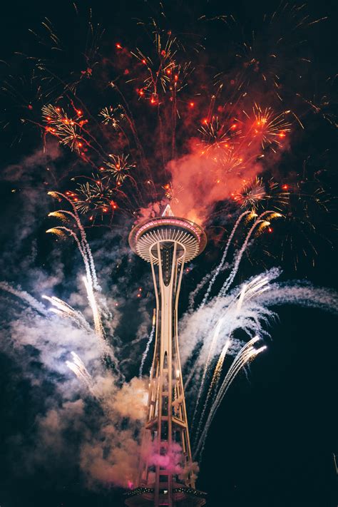 Fireworks at the Space Needle in Seattle, Washington image - Free stock photo - Public Domain ...