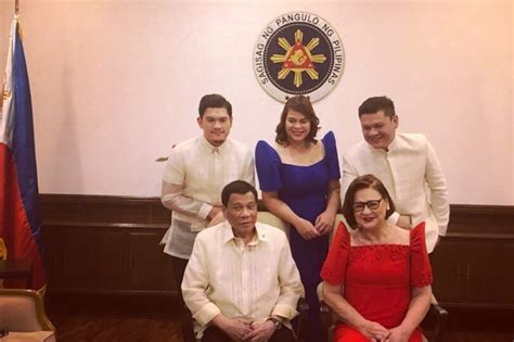 Duterte takes rare photo with 'first' family | ABS-CBN News